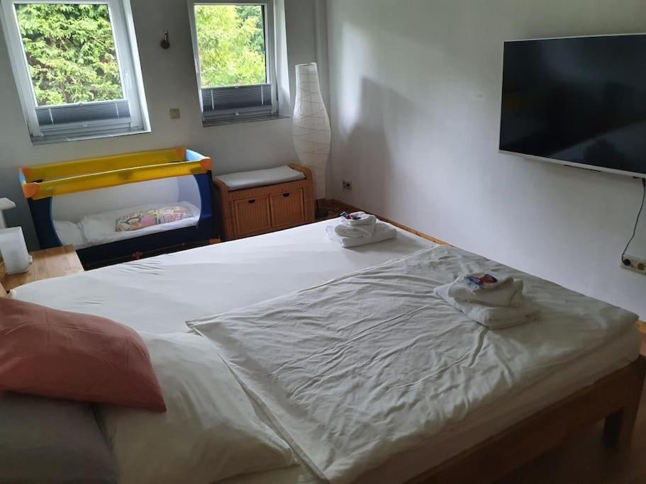 Kornhaus - Schoene Ferienwohnung Mit Pool, Kamin Und Terrasse เกิตทิงเงน ภายนอก รูปภาพ